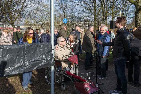 01.jpg - Einweihung des Bernd-Strauch-Wegesam 22.03.2017 in Hannover (Niedersachsen) . Foto: Ulrich Stamm/Stadtreporter.deFoto ist honorarpflichtig - PersÃ¶nlichkeitsrechte bei VerÃ¶ffentlichung beachten - Nur redaktionelle Verwendung - Belegexemplar erbeten!Buchungsanfragen an info@ulrich-stamm.com