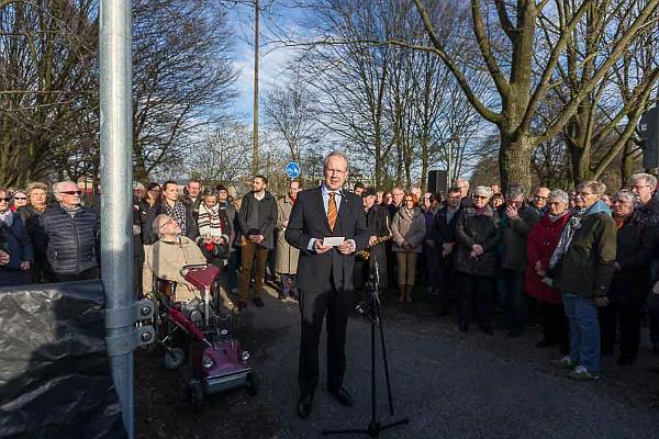 04.jpg - Einweihung des Bernd-Strauch-Wegesam 22.03.2017 in Hannover (Niedersachsen) . Foto: Ulrich Stamm/Stadtreporter.deFoto ist honorarpflichtig - PersÃ¶nlichkeitsrechte bei VerÃ¶ffentlichung beachten - Nur redaktionelle Verwendung - Belegexemplar erbeten!Buchungsanfragen an info@ulrich-stamm.com