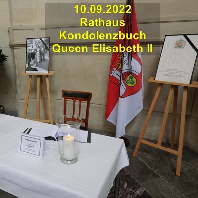 20220910 Rathaus Kondolenzbuch Queen Elisabeth II