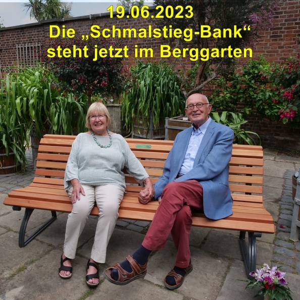 A_Berggarten_Schmalstiegbank.jpg